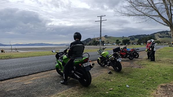 May 22: Brekky and a Beach Bimble